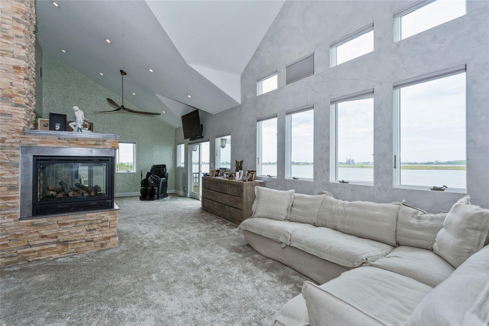 319 Harbor Drive, Lido Beach, New York image 18