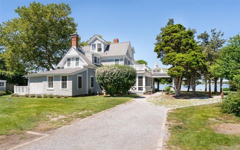 Photo of 46 Rampasture Road #3, Hampton Bays, NY 11946 (MLS # 1029573)