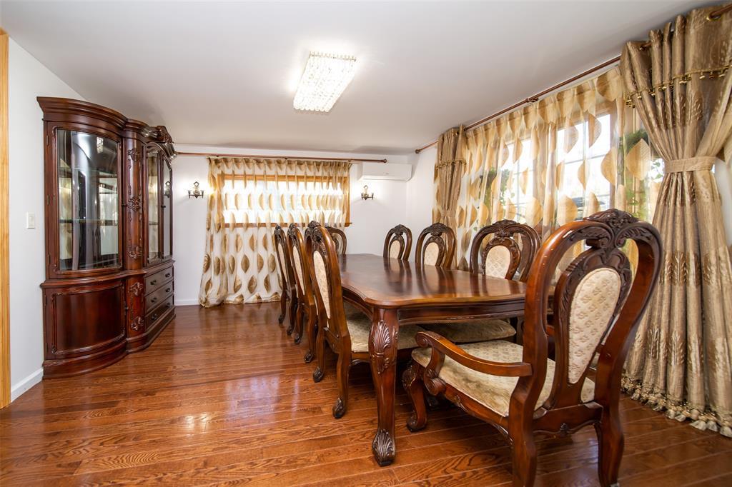 356 Hollywood Avenue, Little Neck, New York image 6