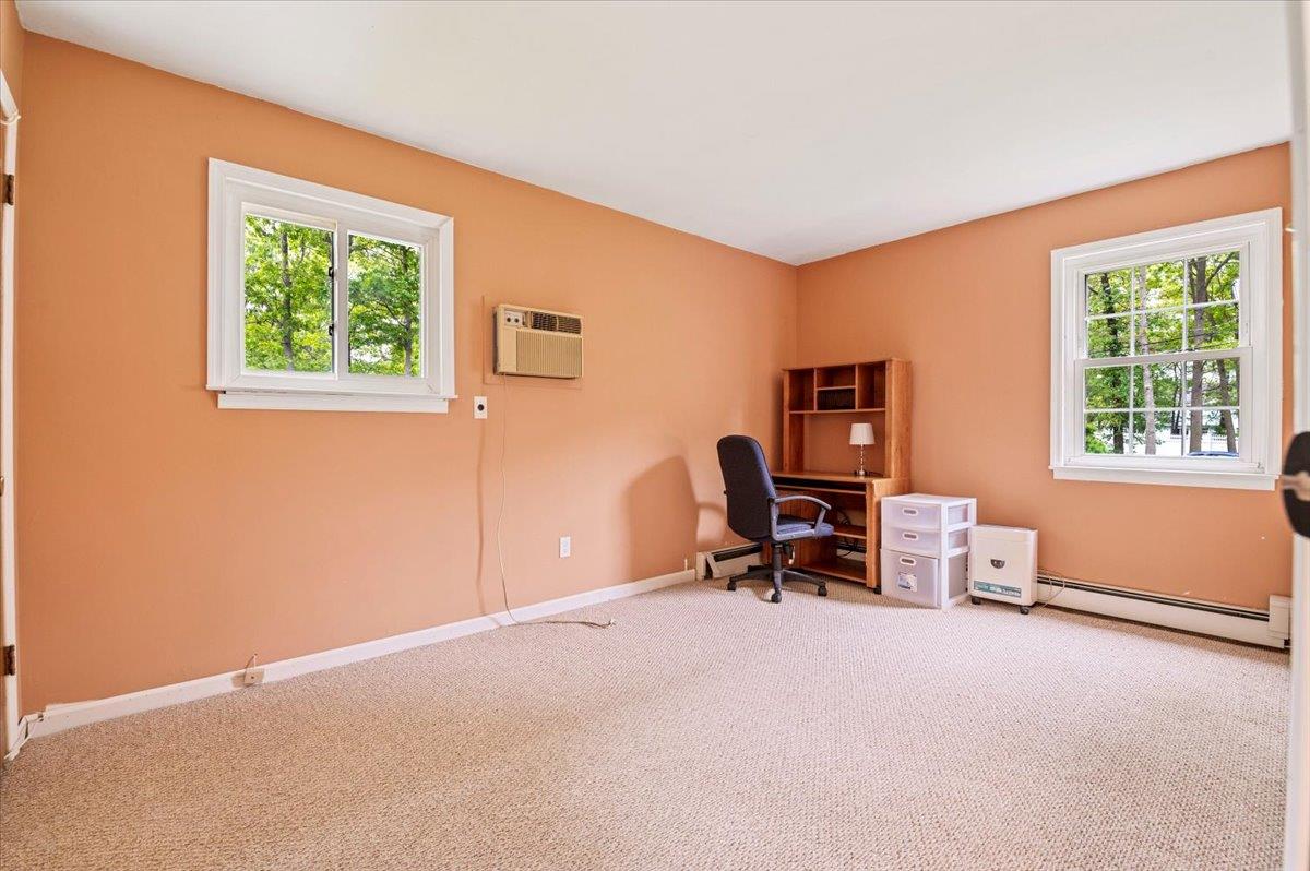 15 Maria Court, Holbrook, New York image 12