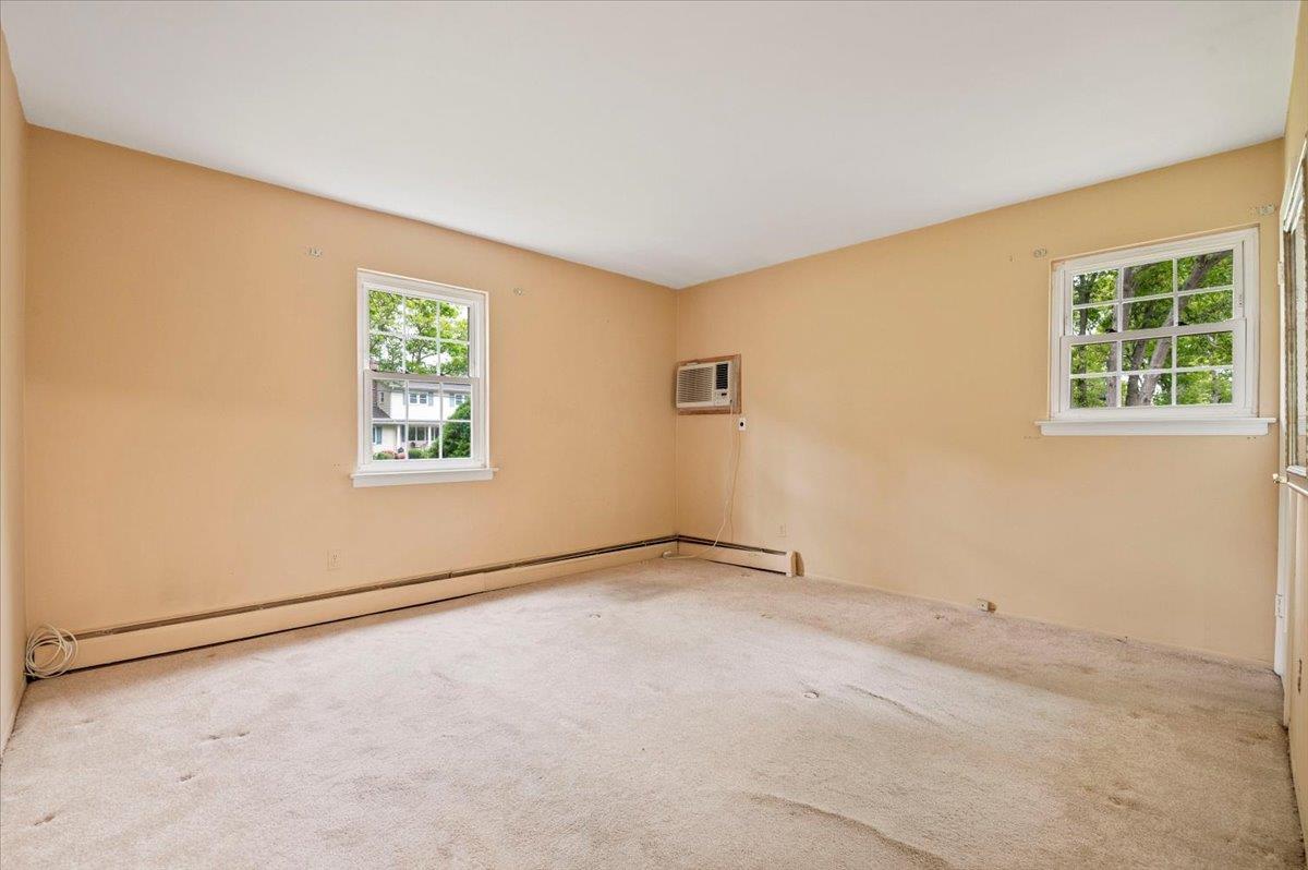 15 Maria Court, Holbrook, New York image 13