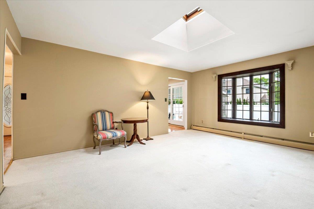 15 Maria Court, Holbrook, New York image 8