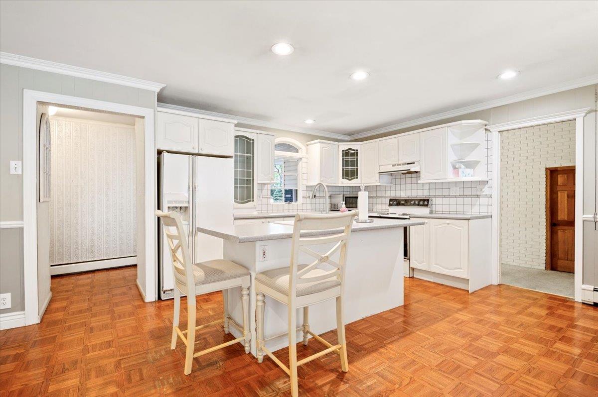 15 Maria Court, Holbrook, New York image 7