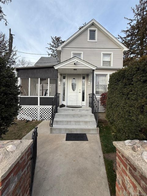 Homes For Sale - 41 Stone Avenue<br/> North Babylon, NY 11703