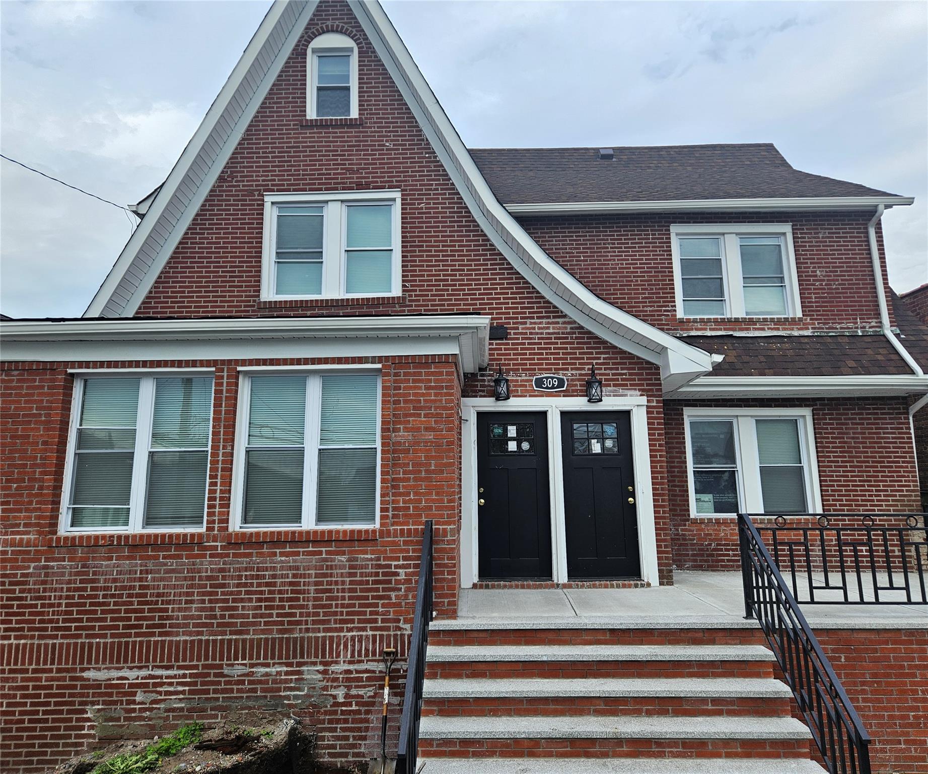 Property for Sale at Beach 91st Street, Far Rockaway, Queens, NY - Bedrooms: 8 
Bathrooms: 4  - $1,350,000