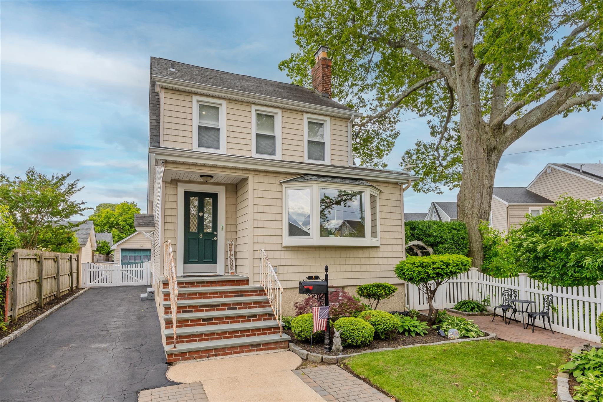 3 Palisade Avenue