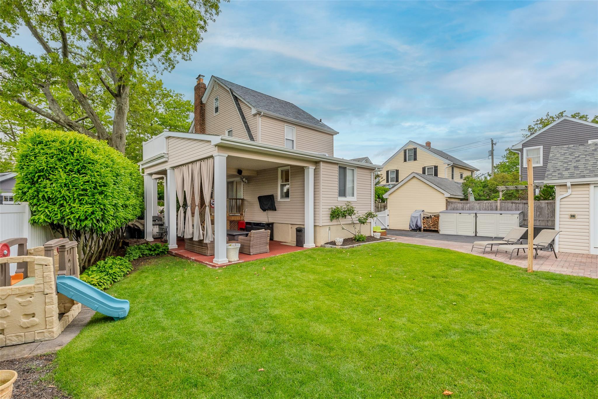 3 Palisade Avenue