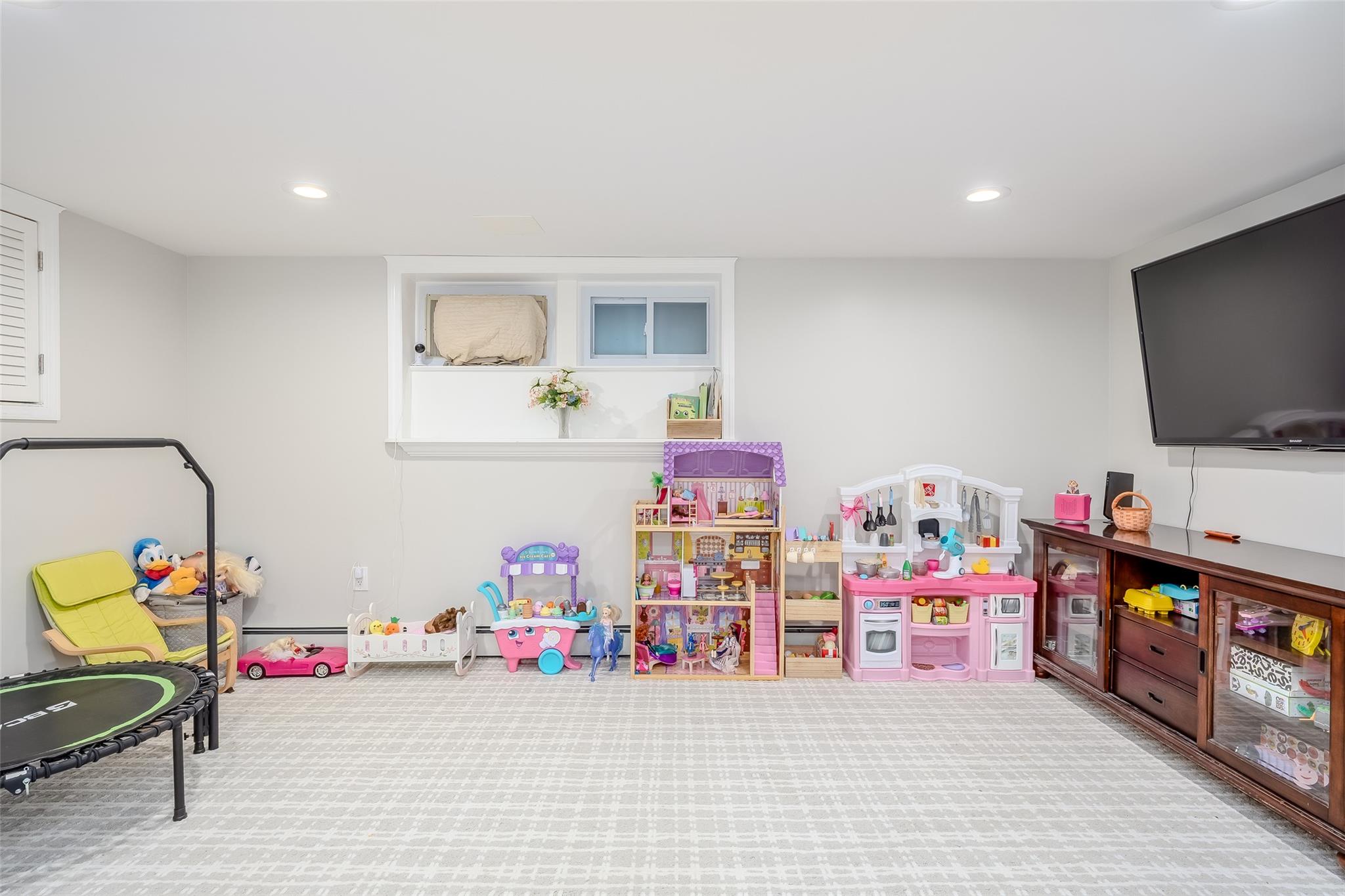3 Palisade Avenue, Lynbrook, New York image 46