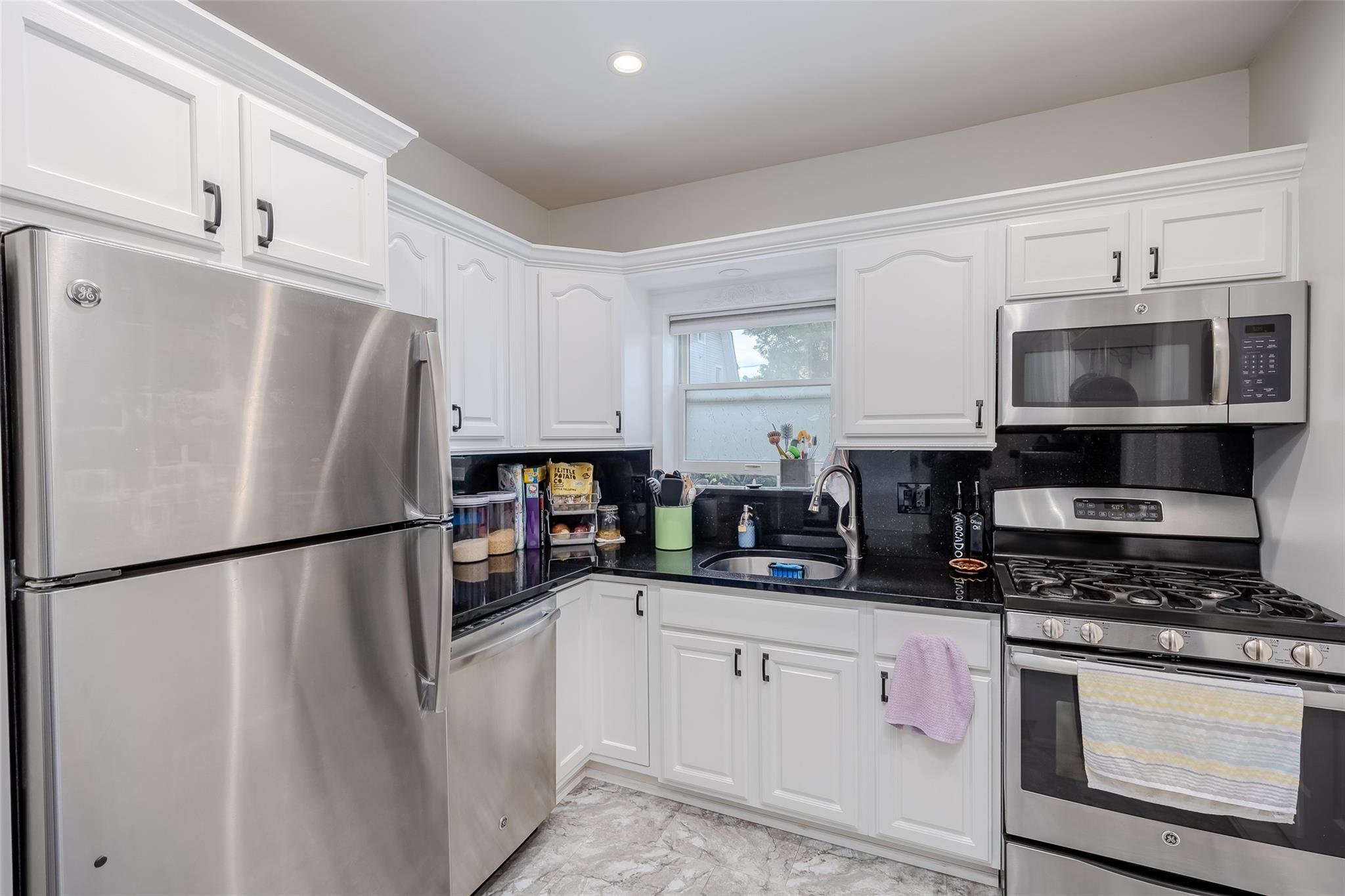 3 Palisade Avenue, Lynbrook, New York image 29