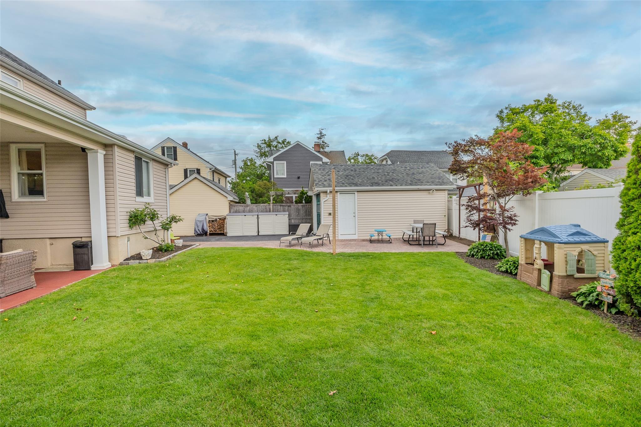3 Palisade Avenue, Lynbrook, New York image 8
