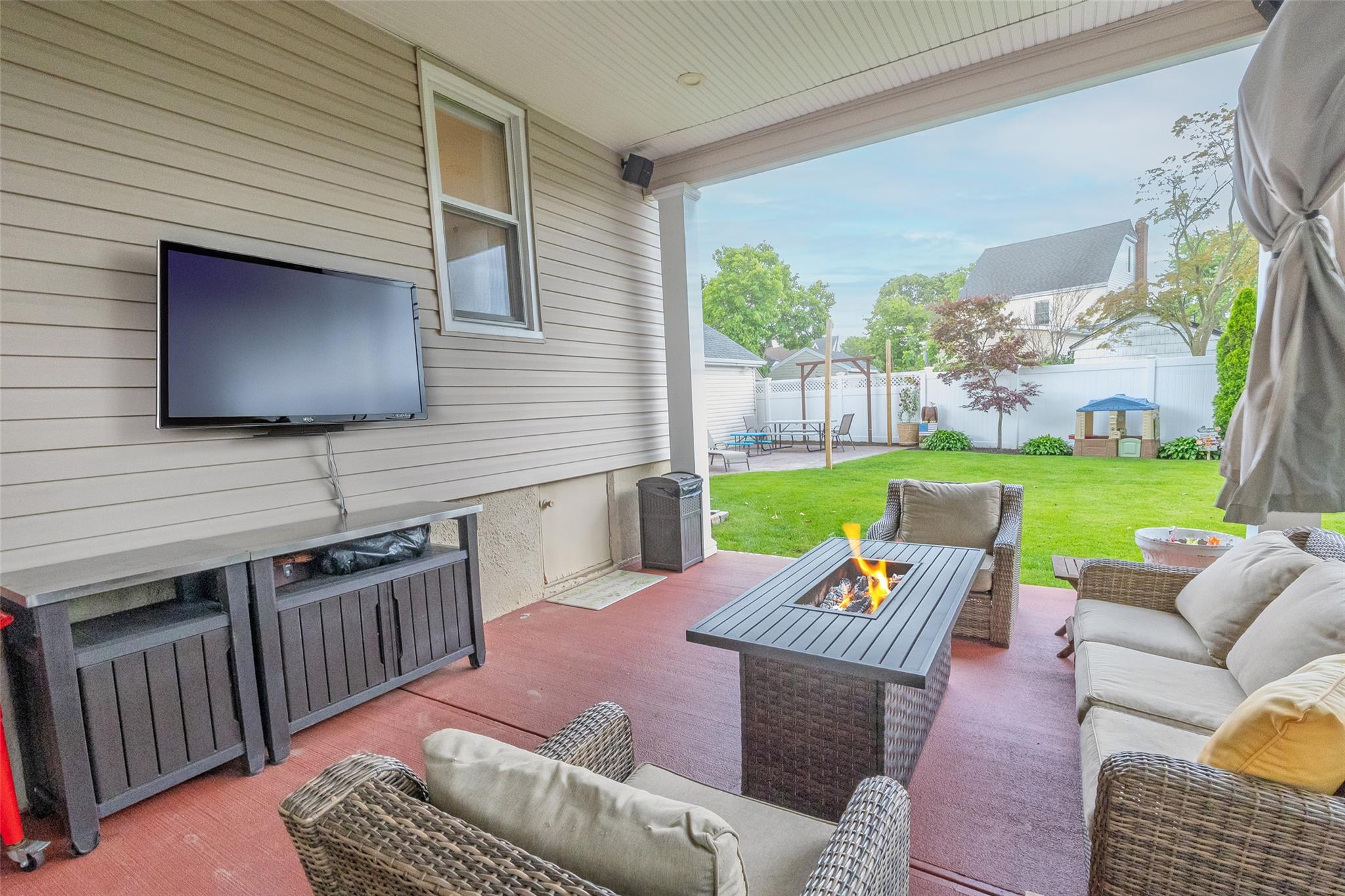 3 Palisade Avenue, Lynbrook, New York image 17