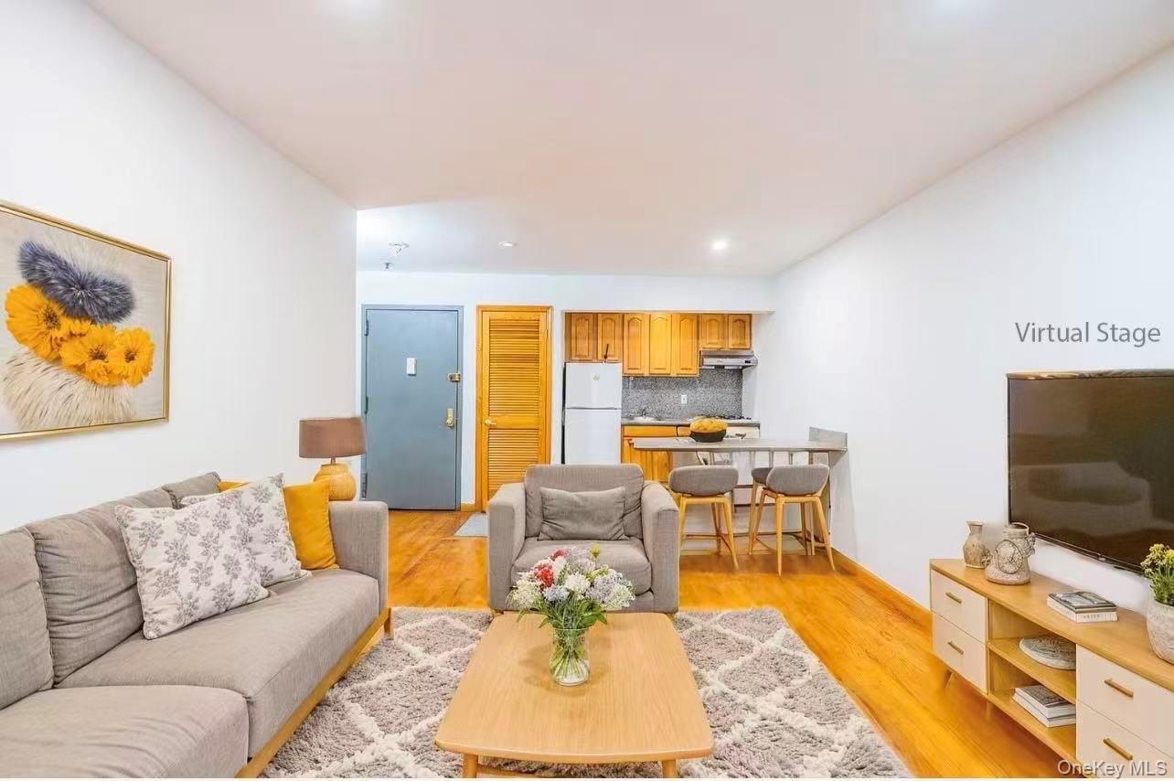 165 Elizabeth Street 3R