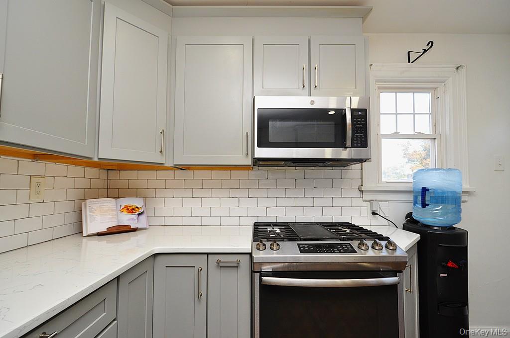 White Plains, New York 10606, United States, 3 Bedrooms Bedrooms, ,2 BathroomsBathrooms,Residential,Active,222772