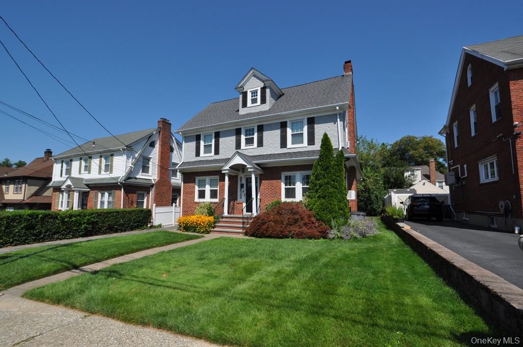 White Plains, New York 10606, United States, 3 Bedrooms Bedrooms, ,2 BathroomsBathrooms,Residential,Active,222772