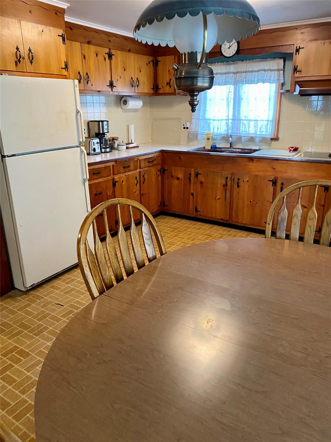85 Jennings Avenue, Patchogue, New York image 4