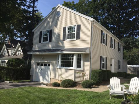 Homes For Rent - 98 Glen Oaks Drive<br/> Rye, NY 10580