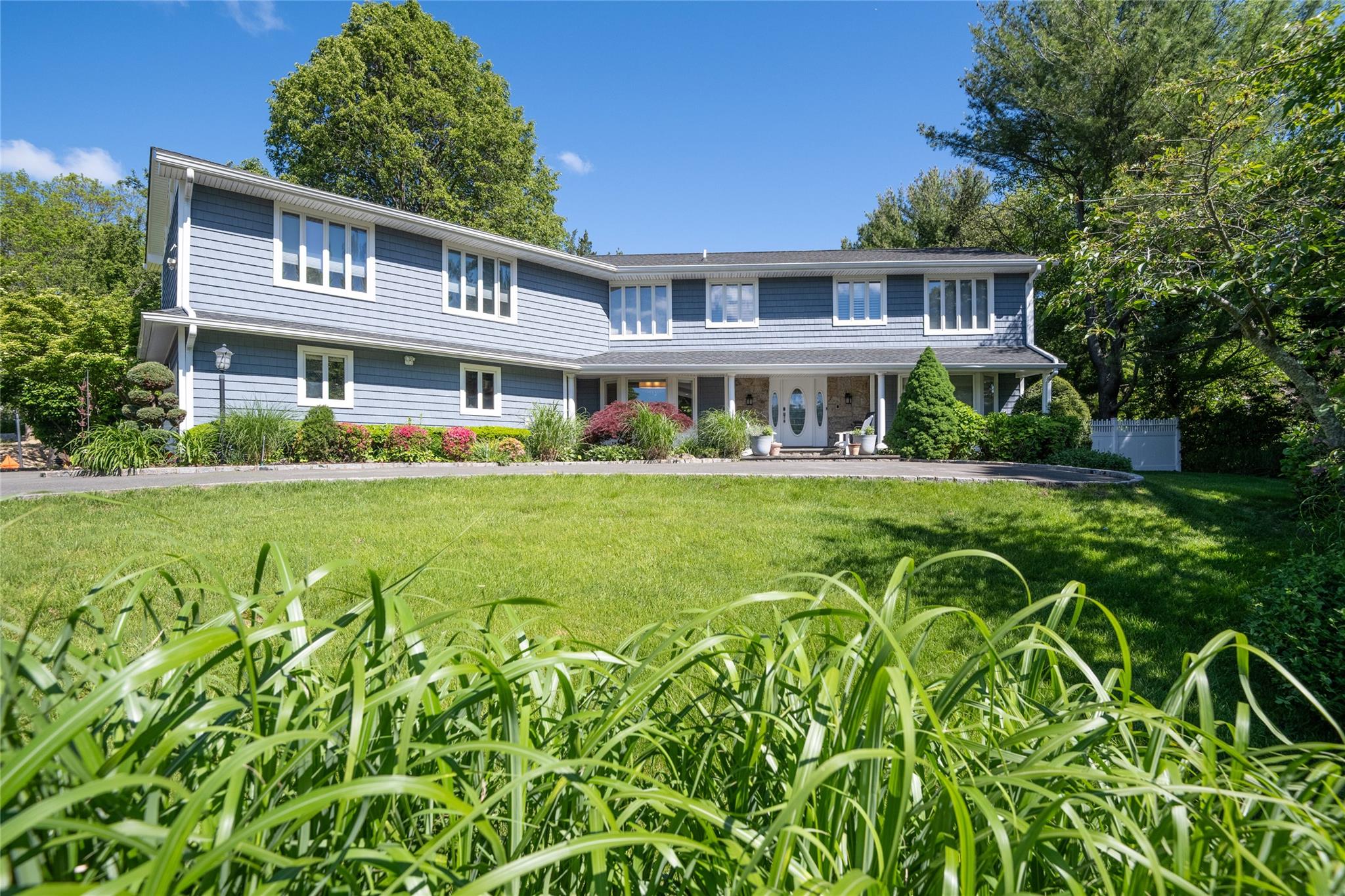 1 Anvil Court Ct, Dix Hills, New York image 2