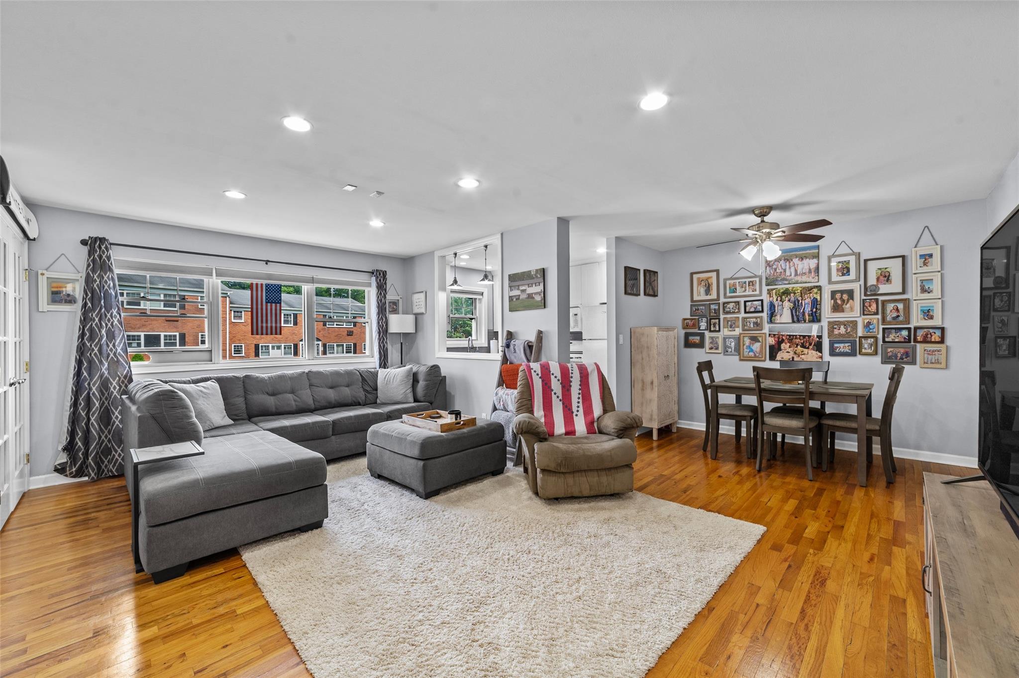 Property for Sale at Crompond Road E16, Peekskill, New York - Bedrooms: 1 
Bathrooms: 1 
Rooms: 4  - $140,000