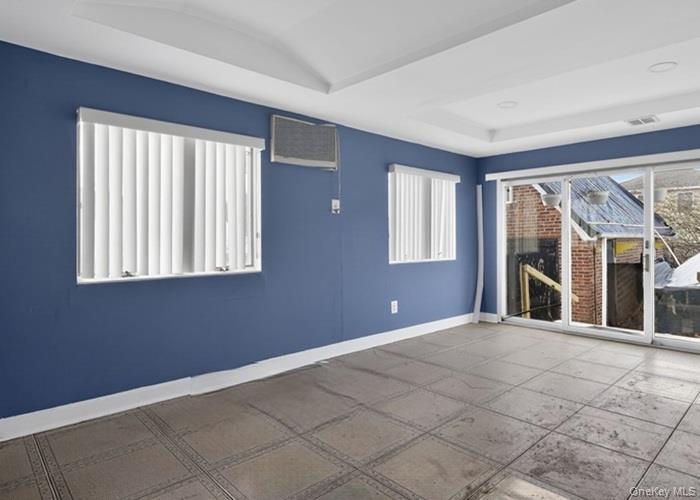 40 MCLAUGHLIN Street