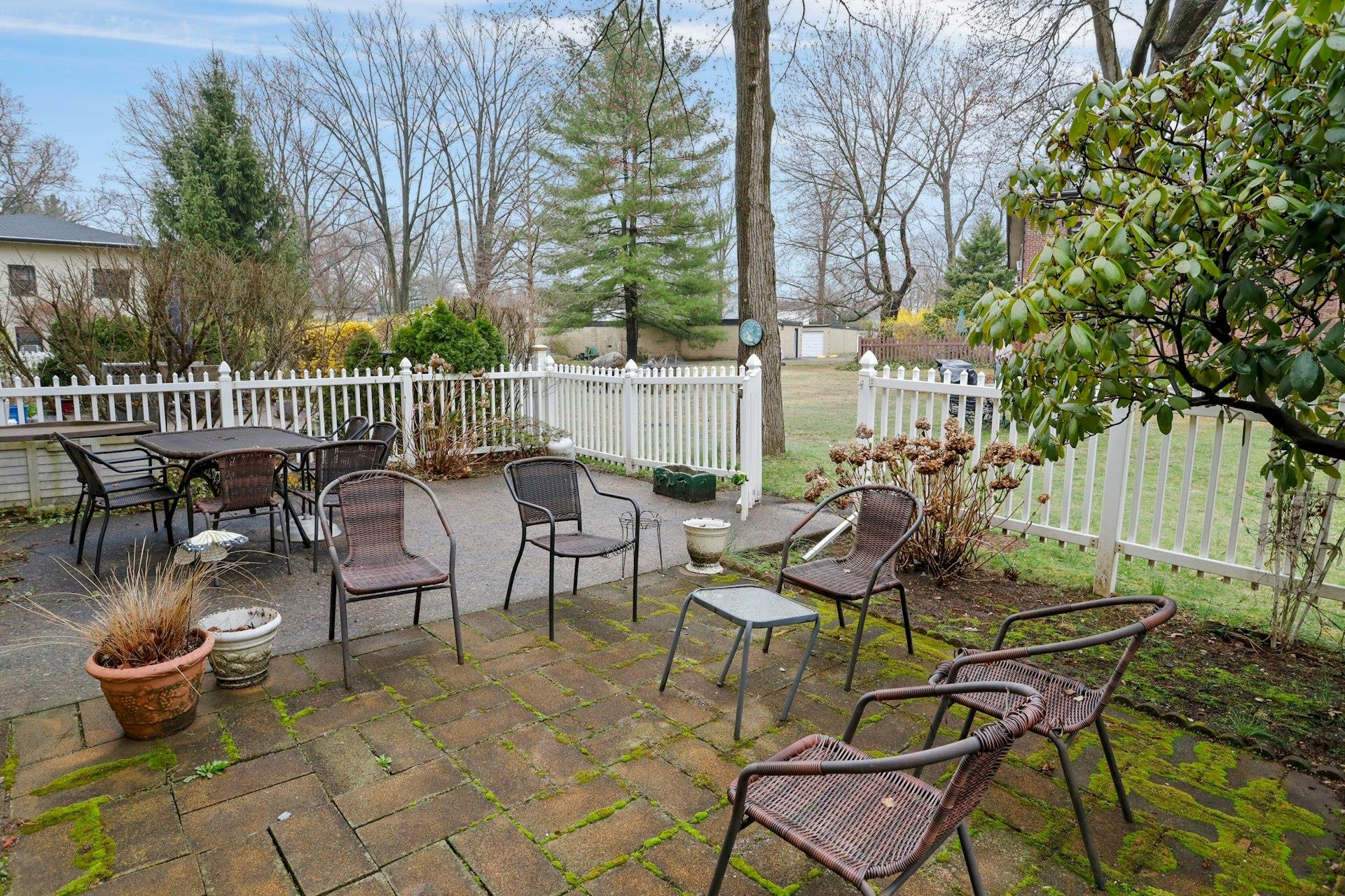 12 Field End Lane #APT 1, Eastchester, New York image 25