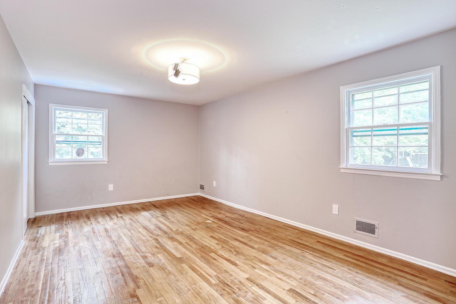 7 Macintosh Lane, Monsey, New York image 29