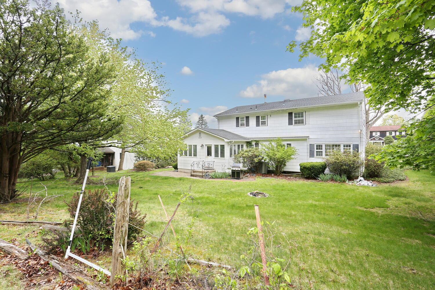 7 Macintosh Lane, Monsey, New York image 39