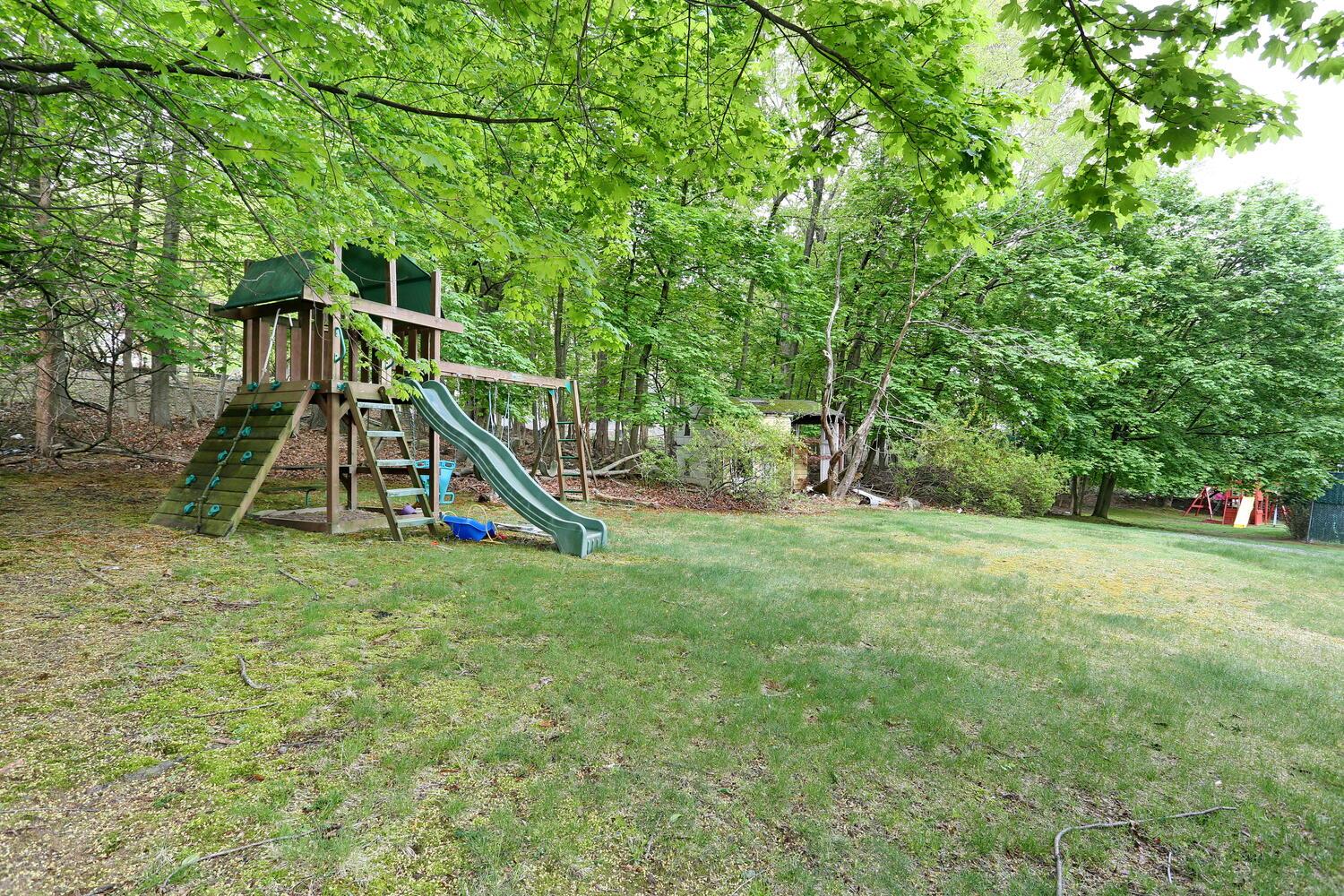 7 Macintosh Lane, Monsey, New York image 38