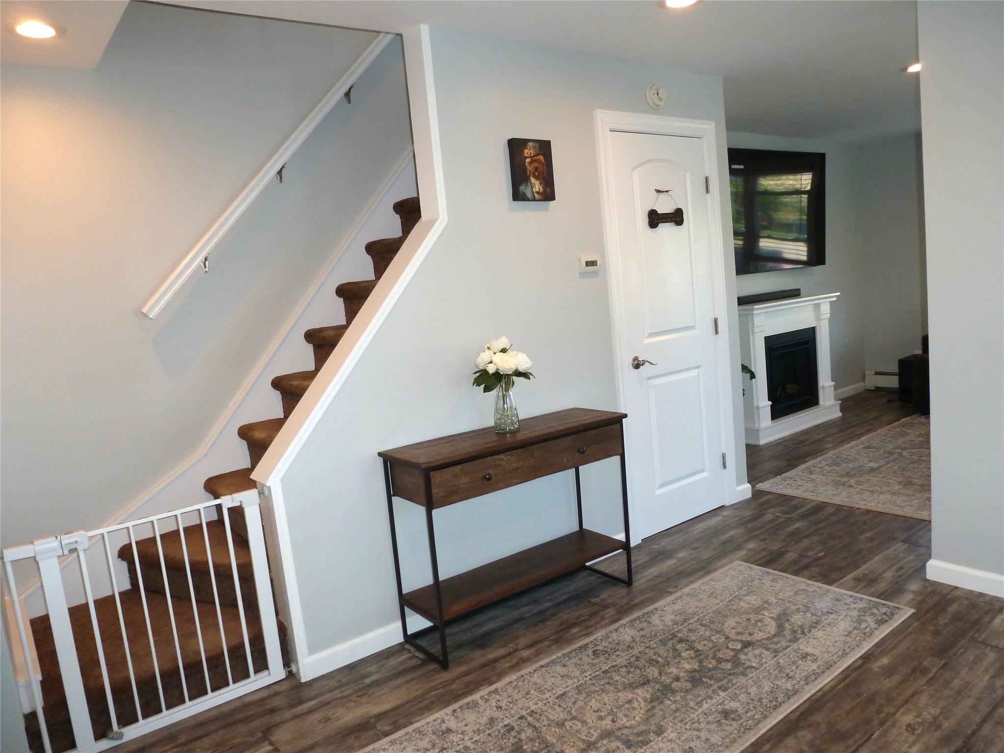 66 Evergreen Avenue, Patchogue, New York image 10