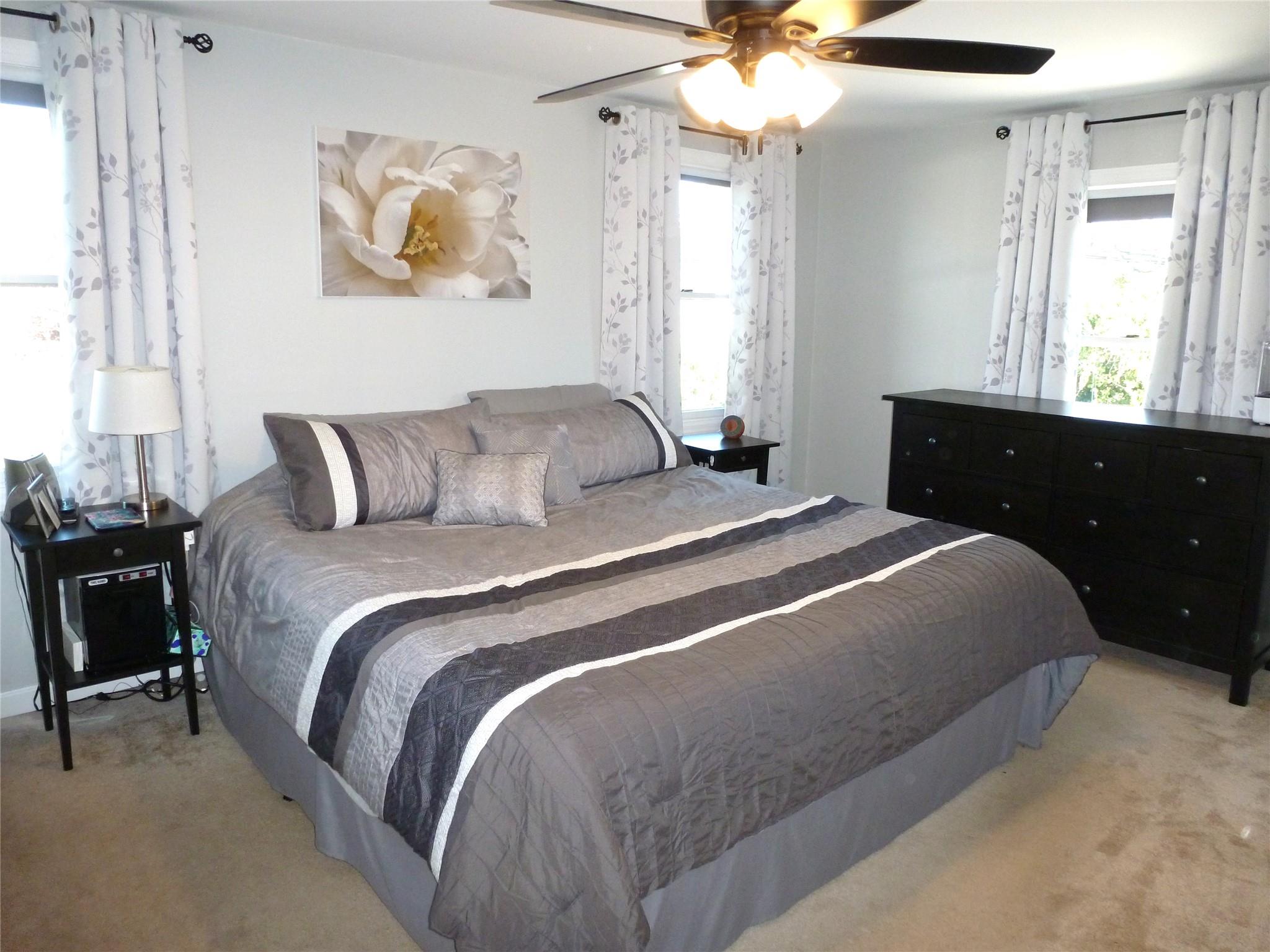 66 Evergreen Avenue, Patchogue, New York image 5