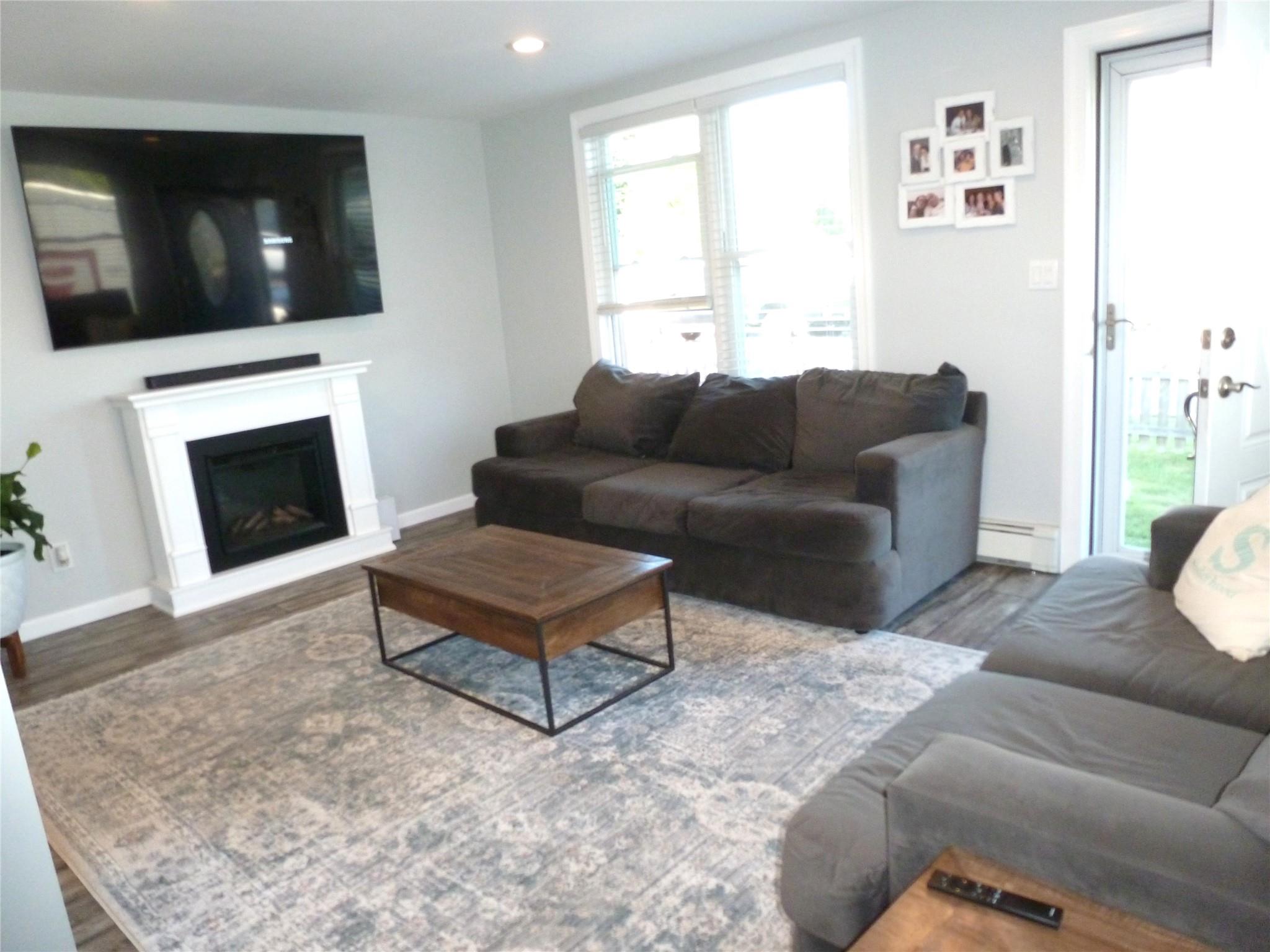 66 Evergreen Avenue, Patchogue, New York image 12