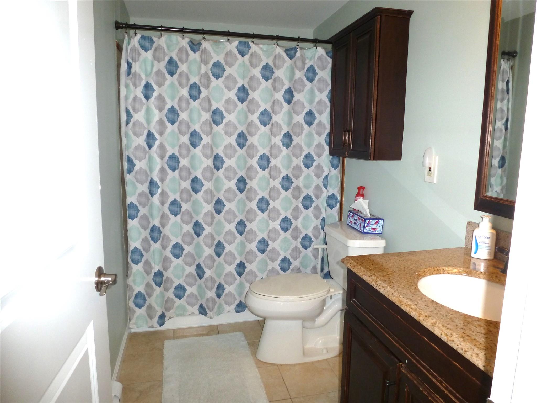 66 Evergreen Avenue, Patchogue, New York image 4