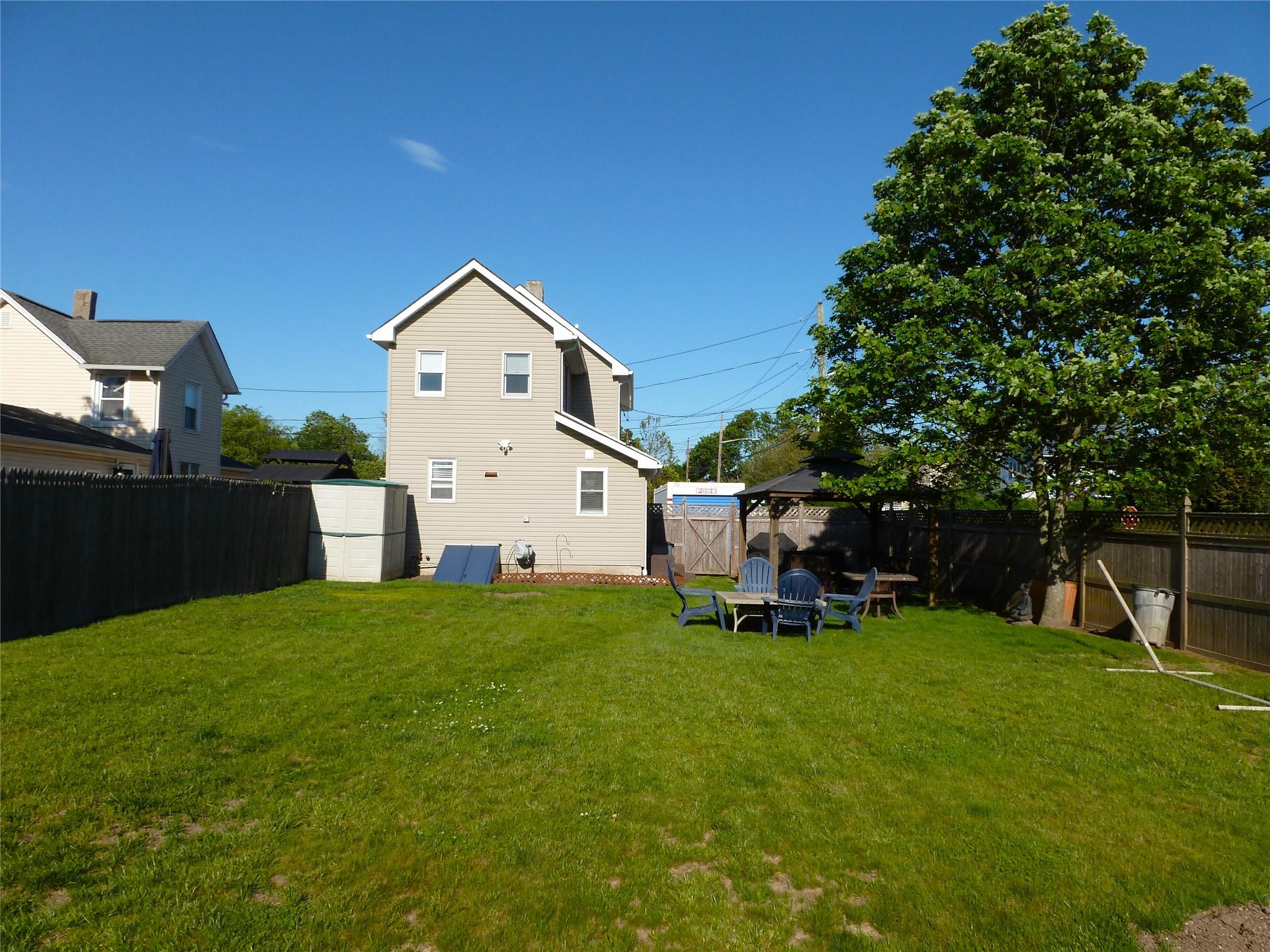 66 Evergreen Avenue, Patchogue, New York image 18