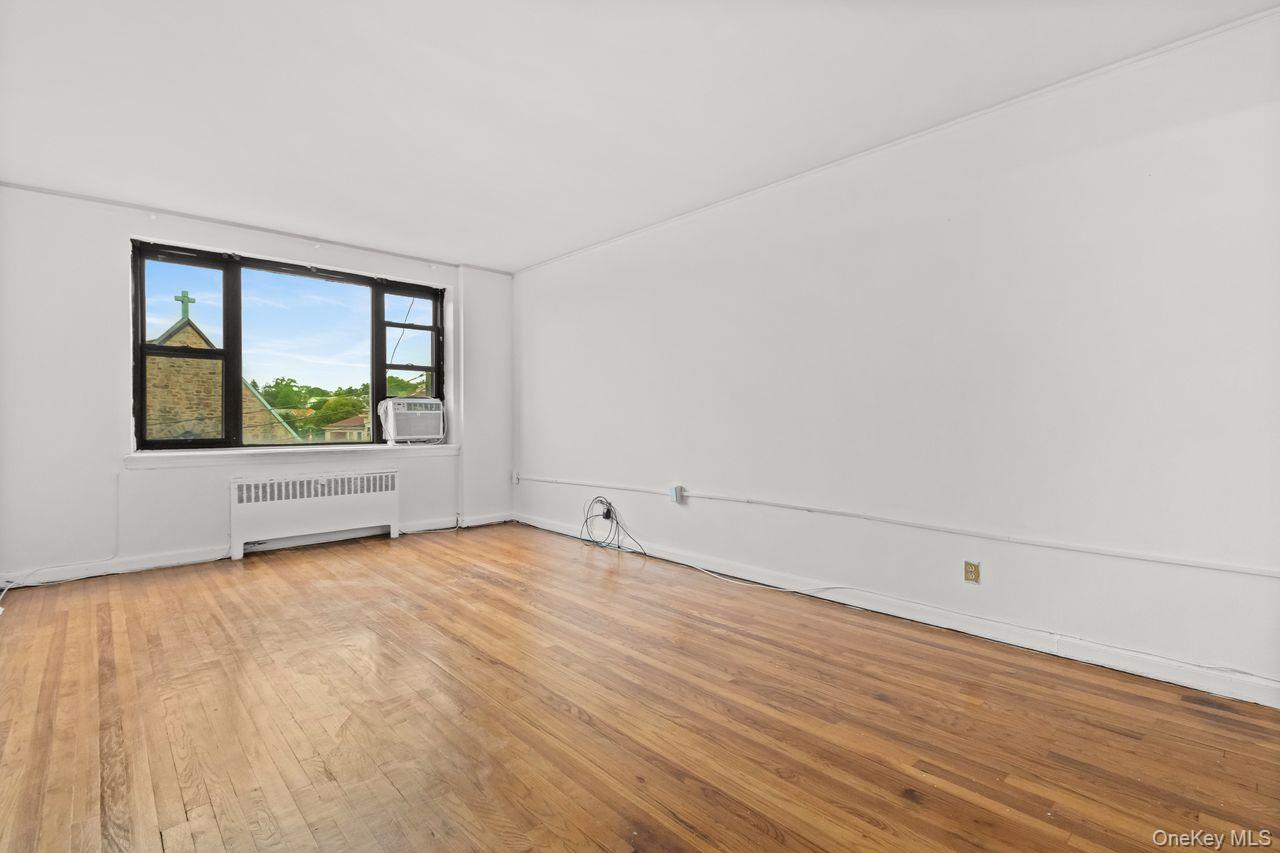 70 Sherman Avenue 3H