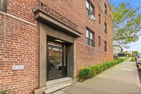 Homes For Sale - 70 Sherman Avenue #3H<br/> Yonkers, NY 10705