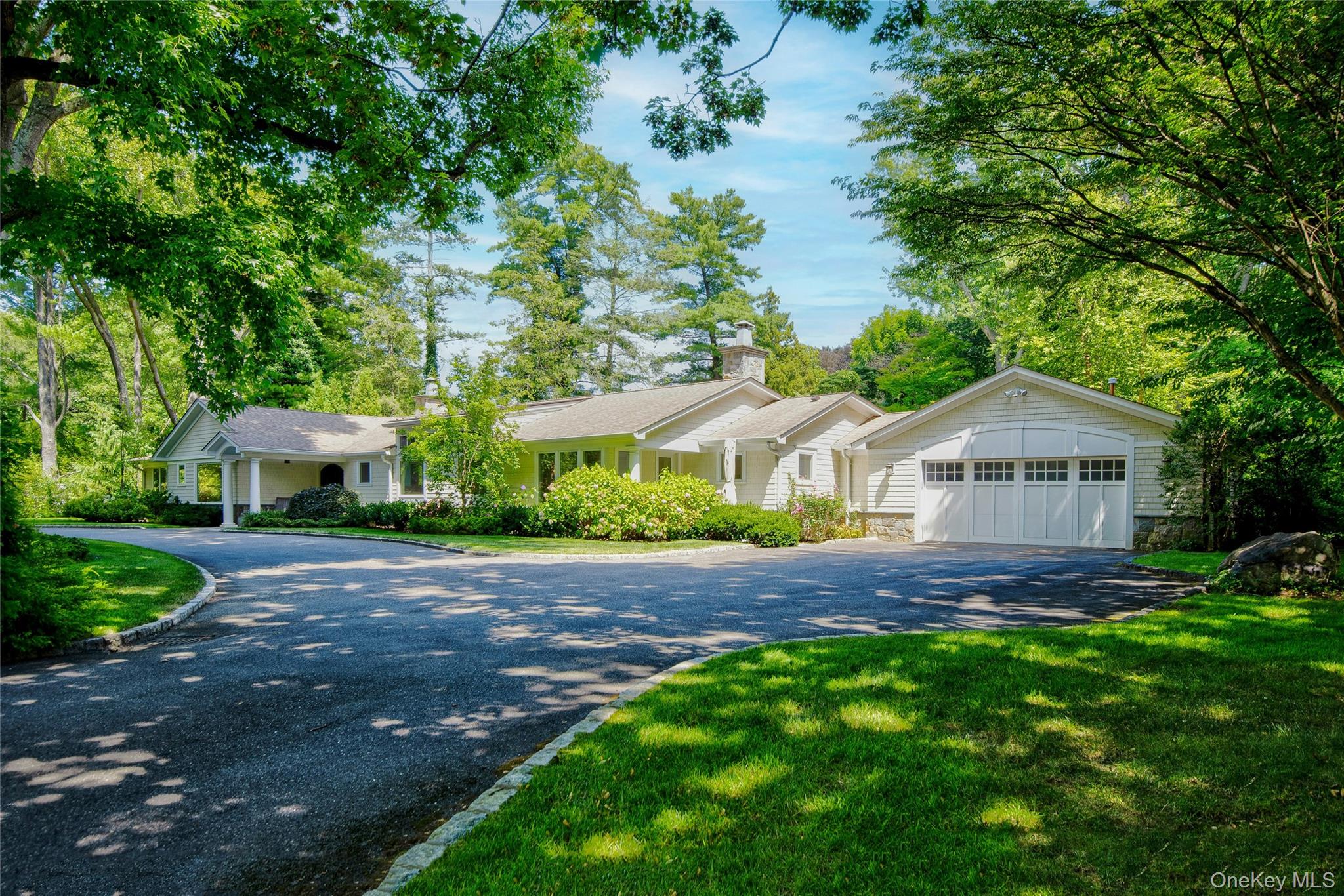 10 Woodland Drive