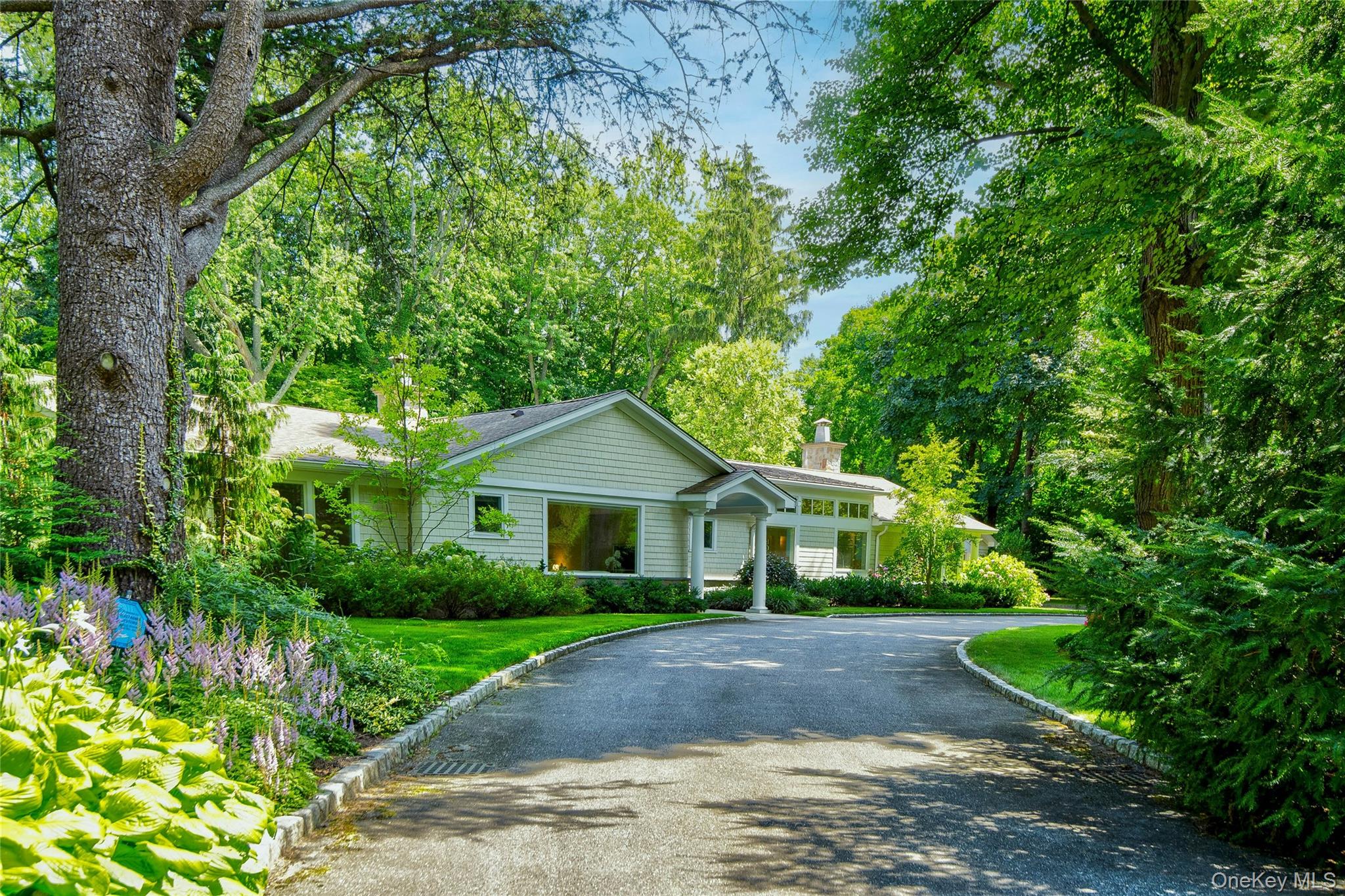 10 Woodland Drive