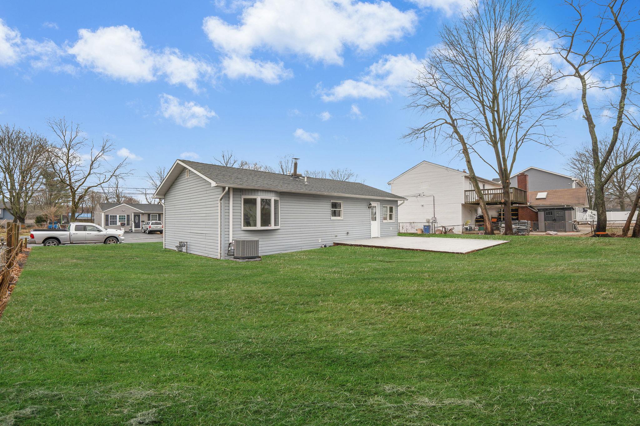 17 20th Avenue, Bay Shore, New York image 3