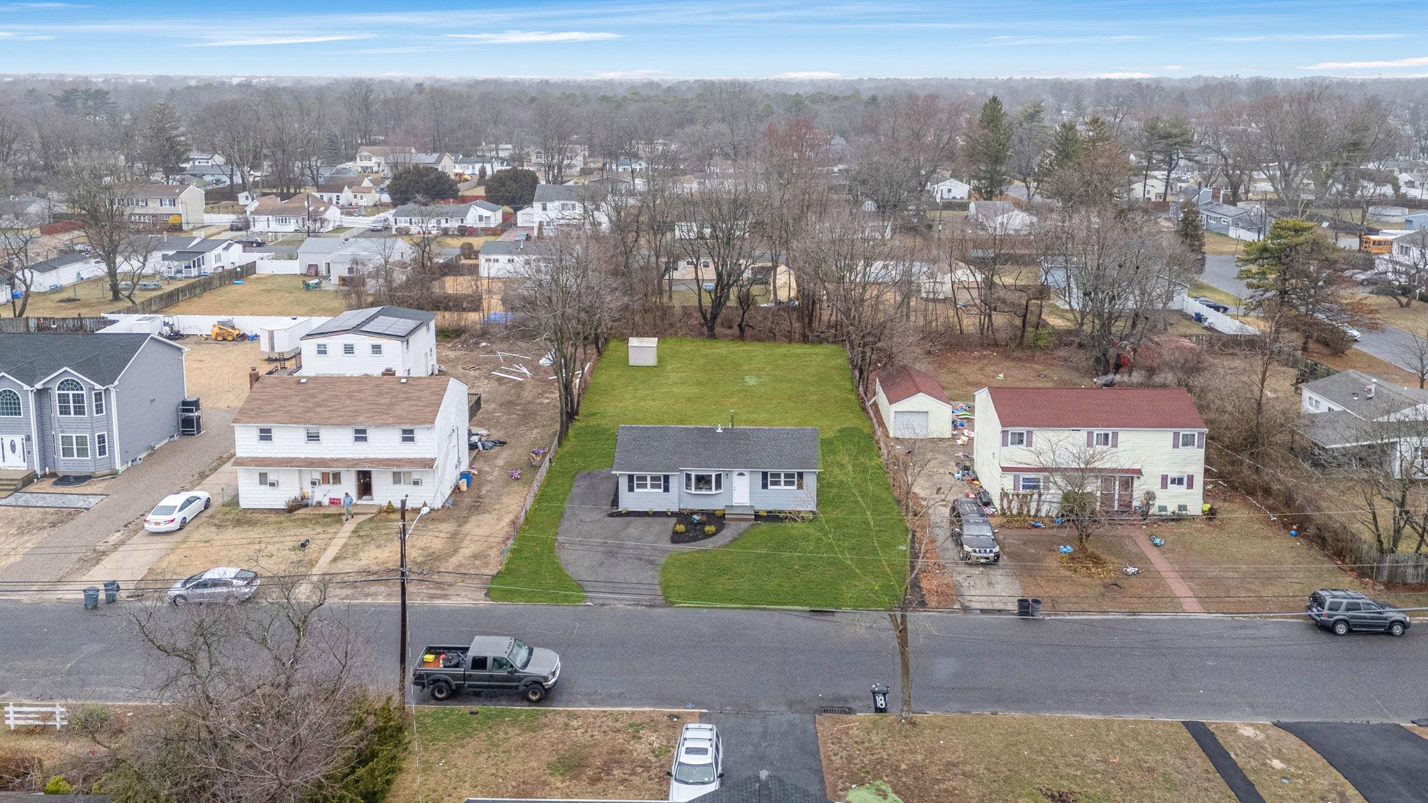 17 20th Avenue, Bay Shore, New York image 19