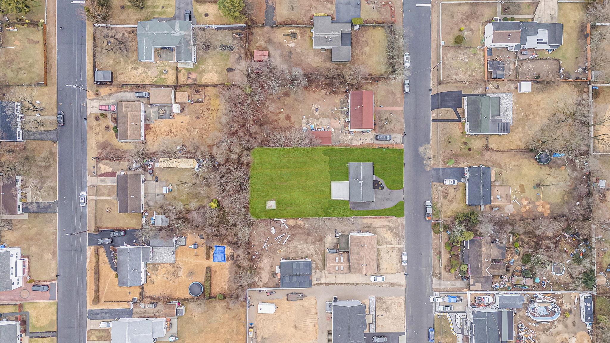 17 20th Avenue, Bay Shore, New York image 20