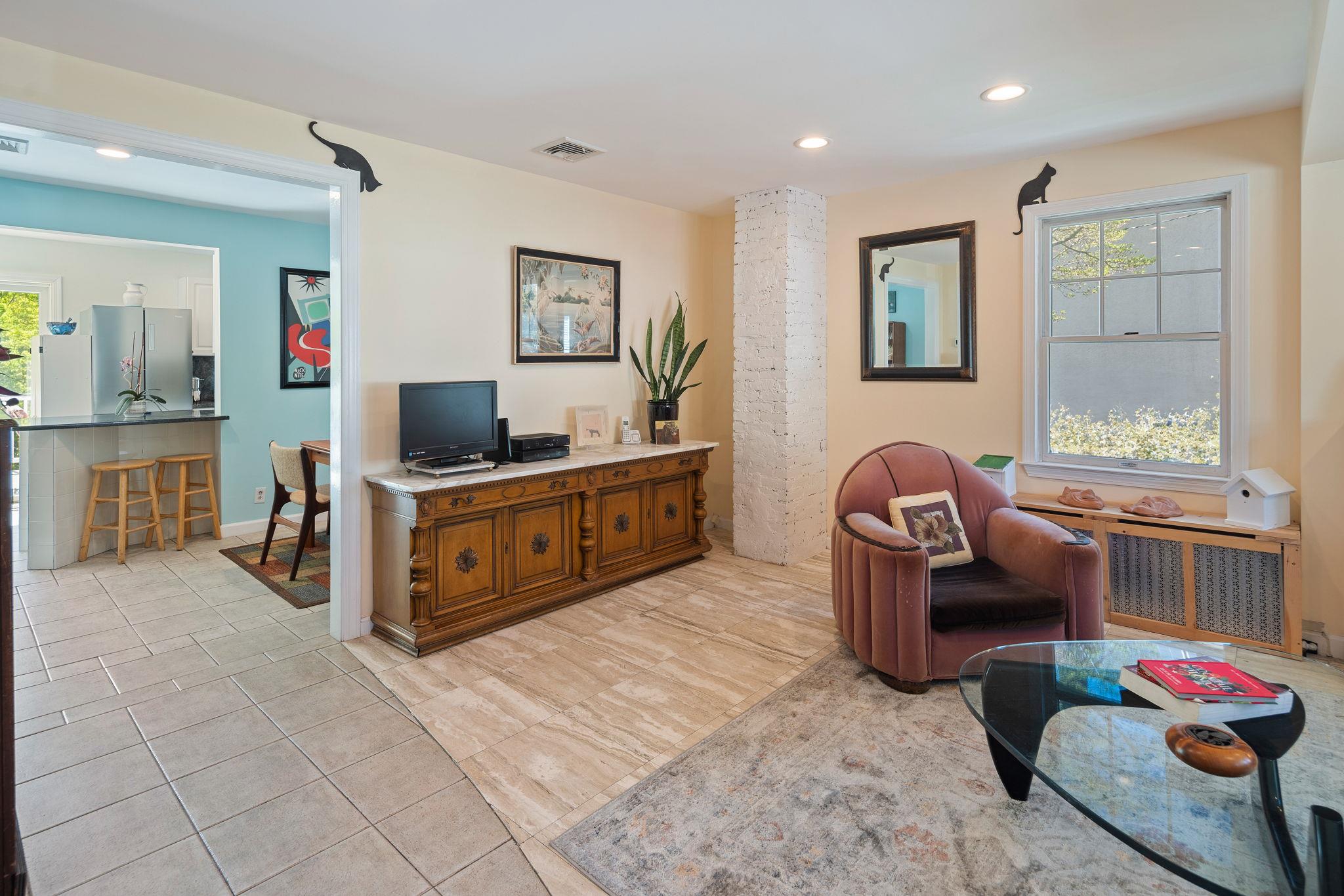 30 Requa Street, Briarcliff Manor, Florida image 5