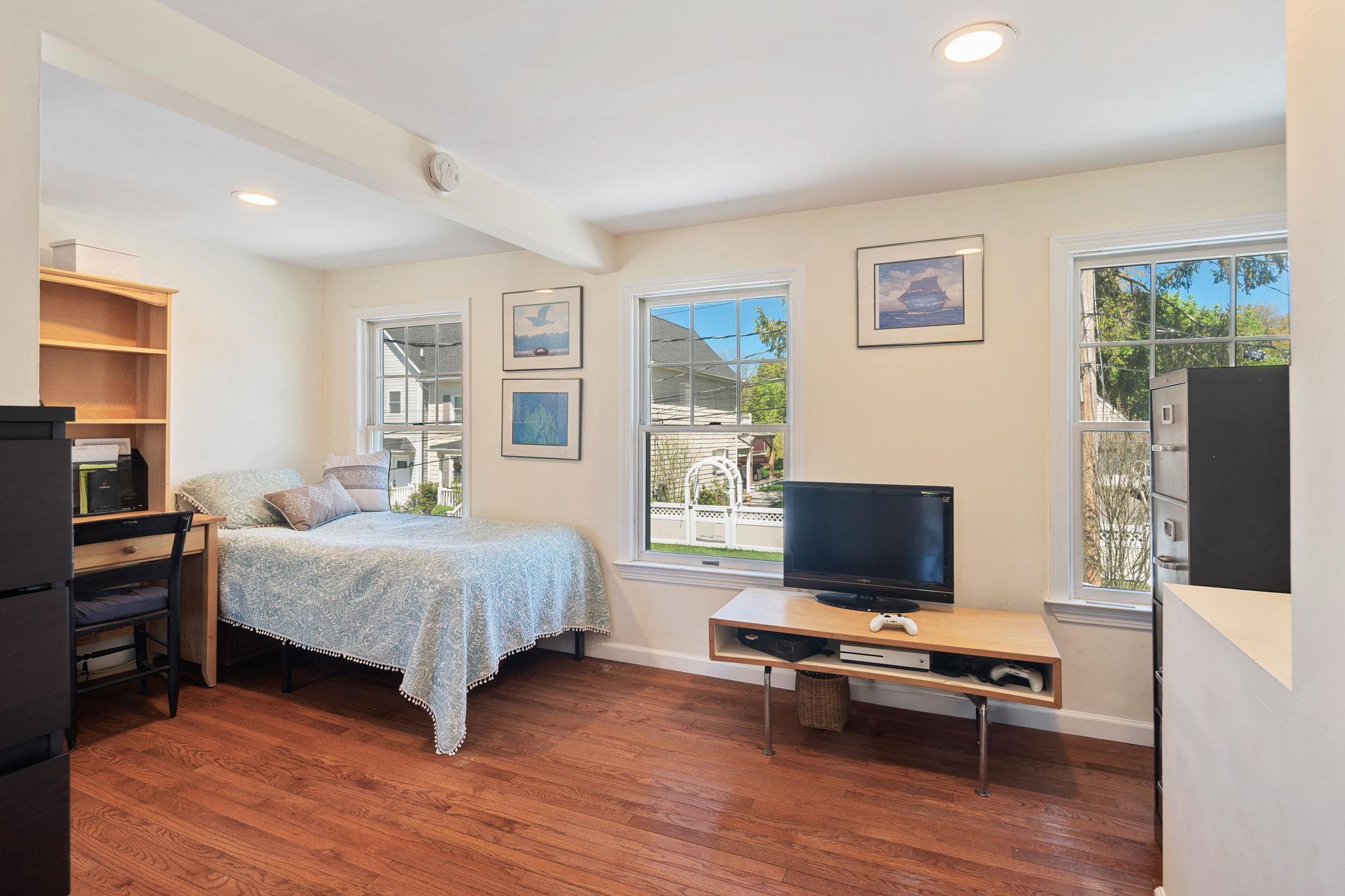 30 Requa Street, Briarcliff Manor, Florida image 20