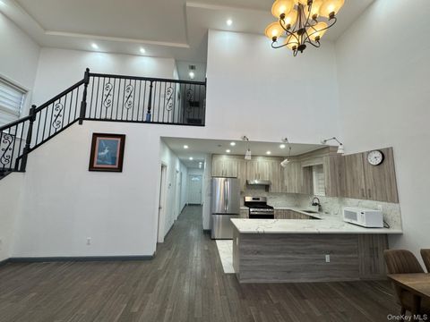 Photo of 4920 167th Street, Fresh Meadows, NY 11365 (MLS # 967933)