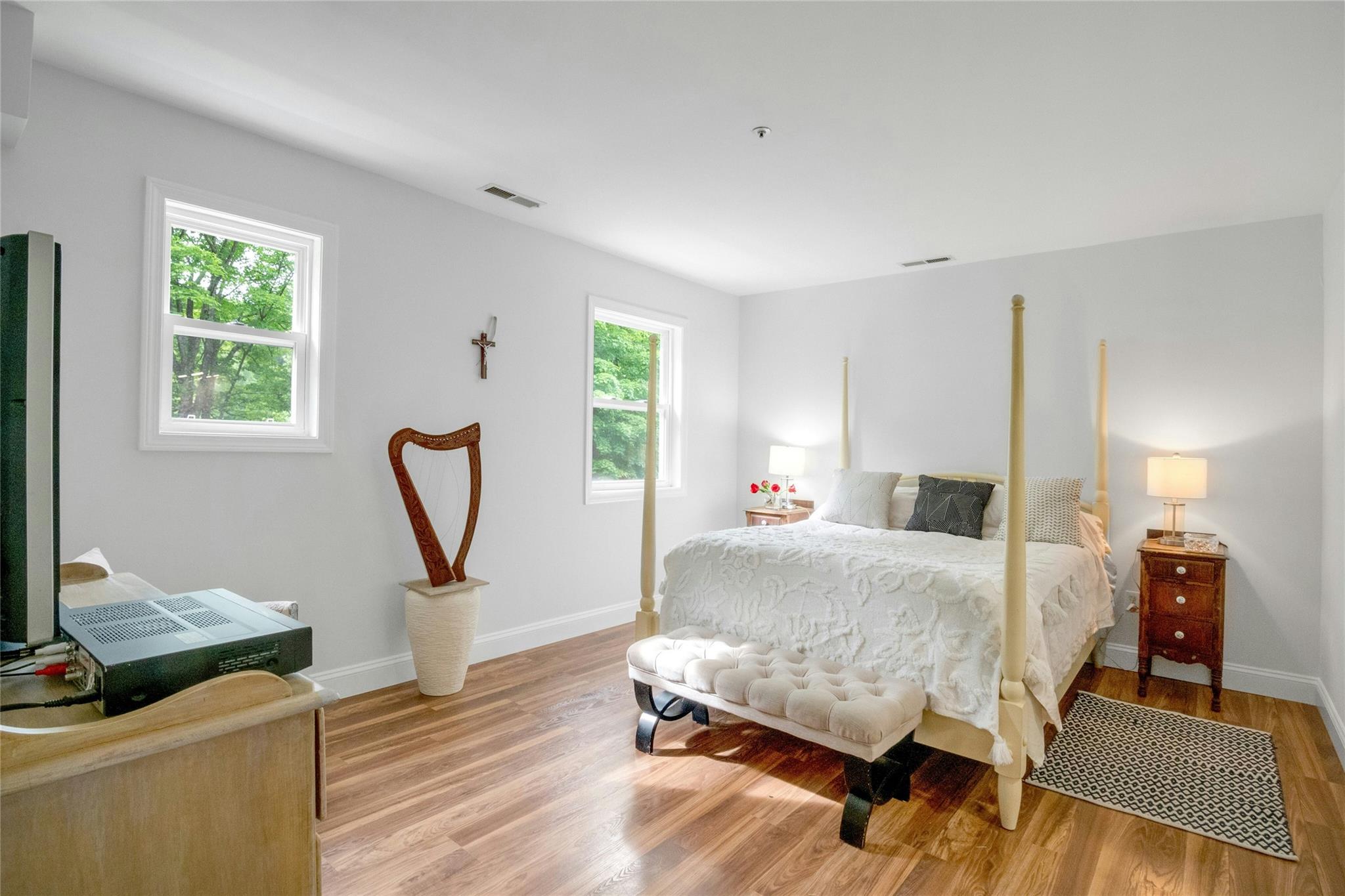100 Castle Road, Chappaqua, New York image 24