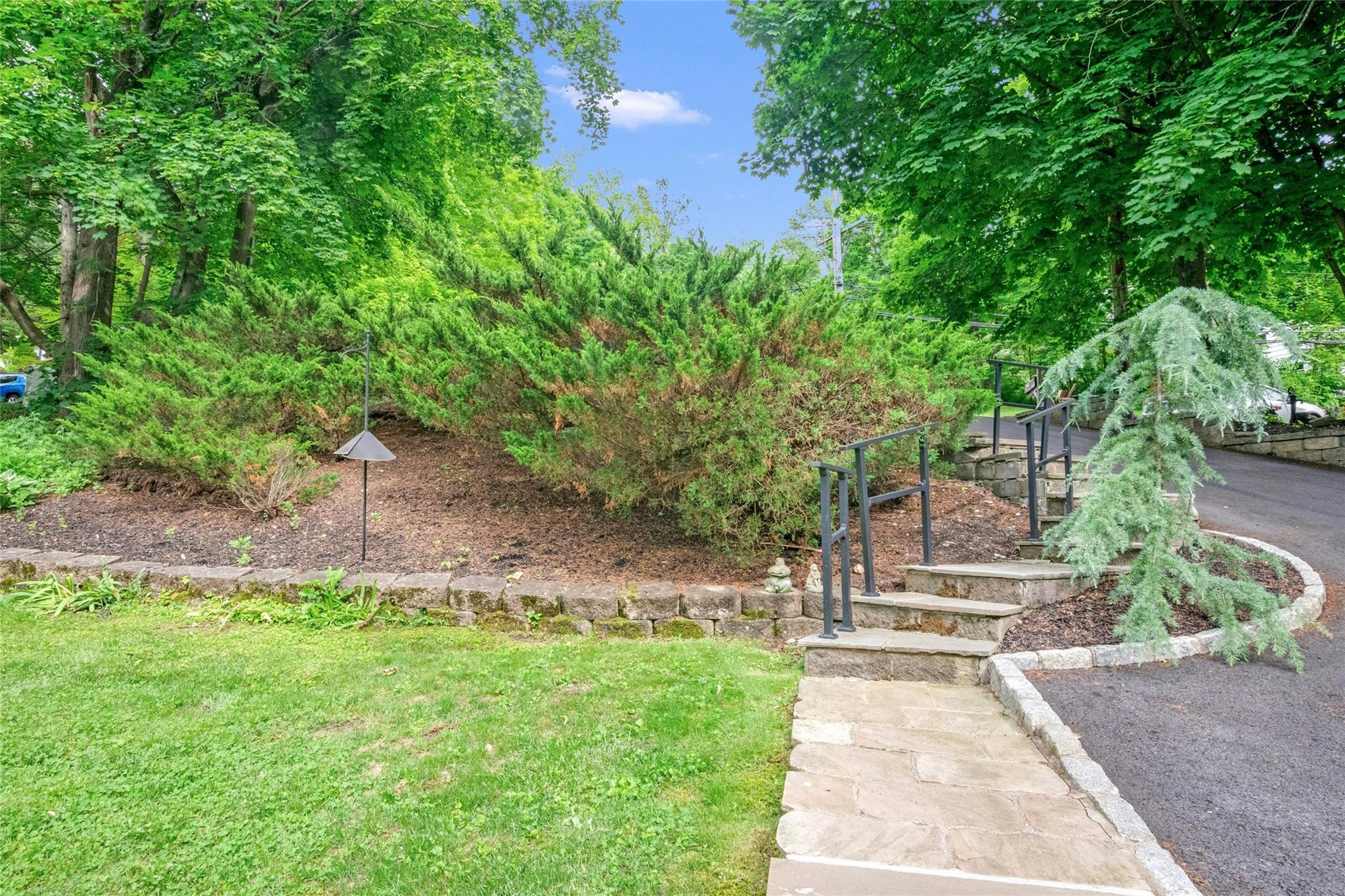 100 Castle Road, Chappaqua, New York image 2