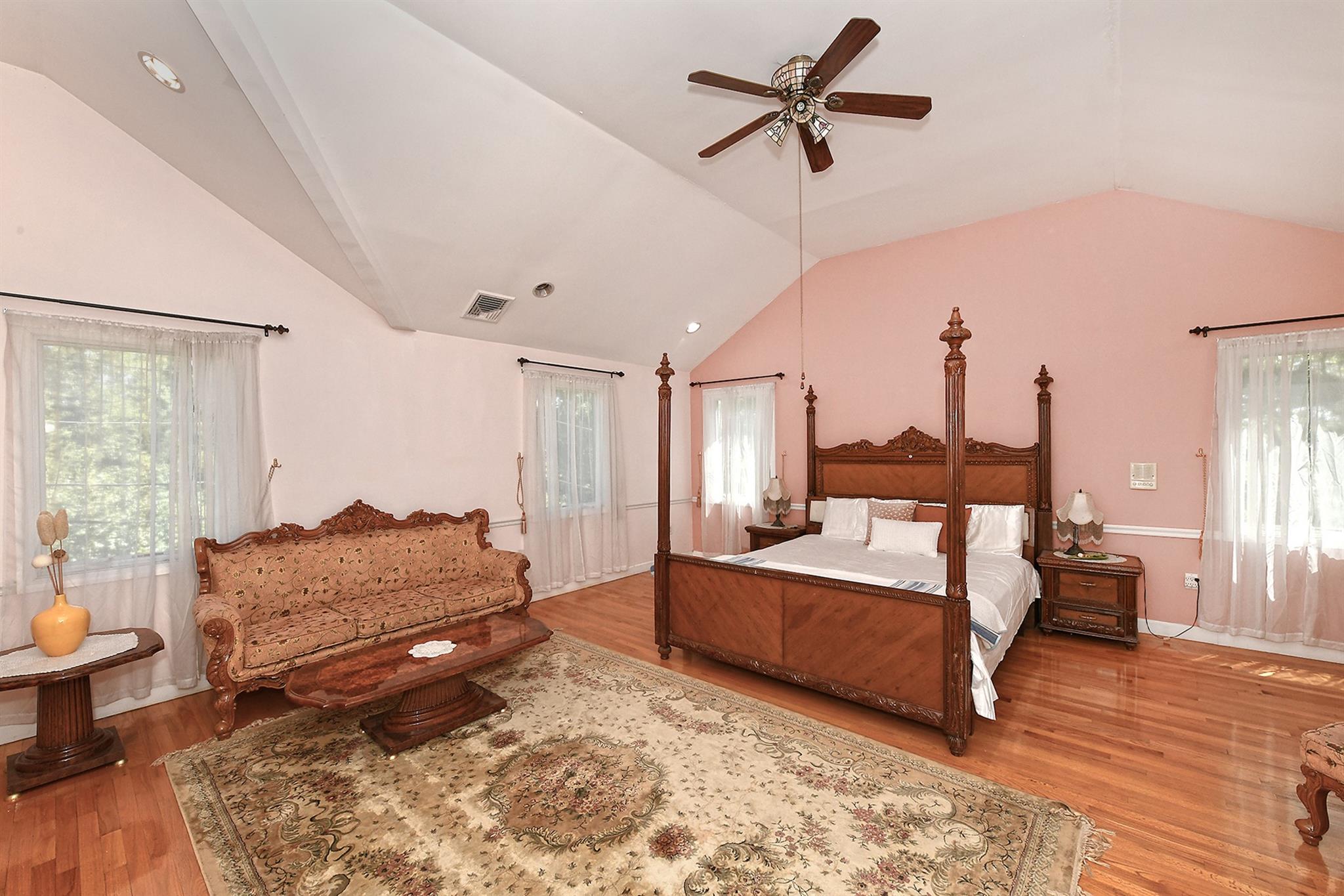 2 Sandy Court, Garden City, New York image 21