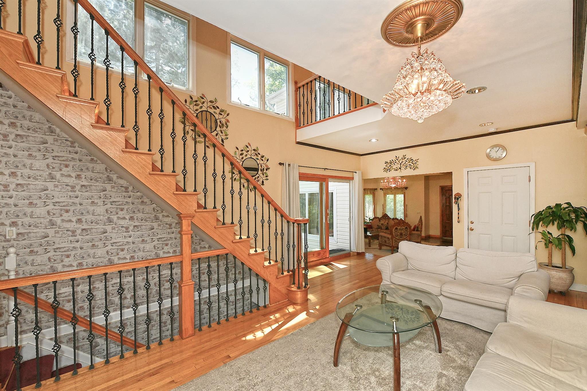 2 Sandy Court, Garden City, New York image 18