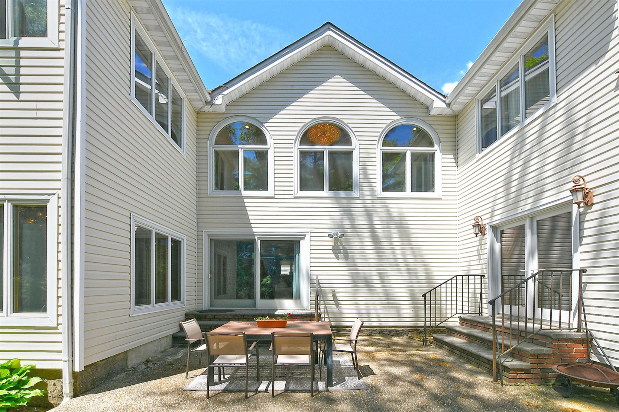 2 Sandy Court, Garden City, New York image 31