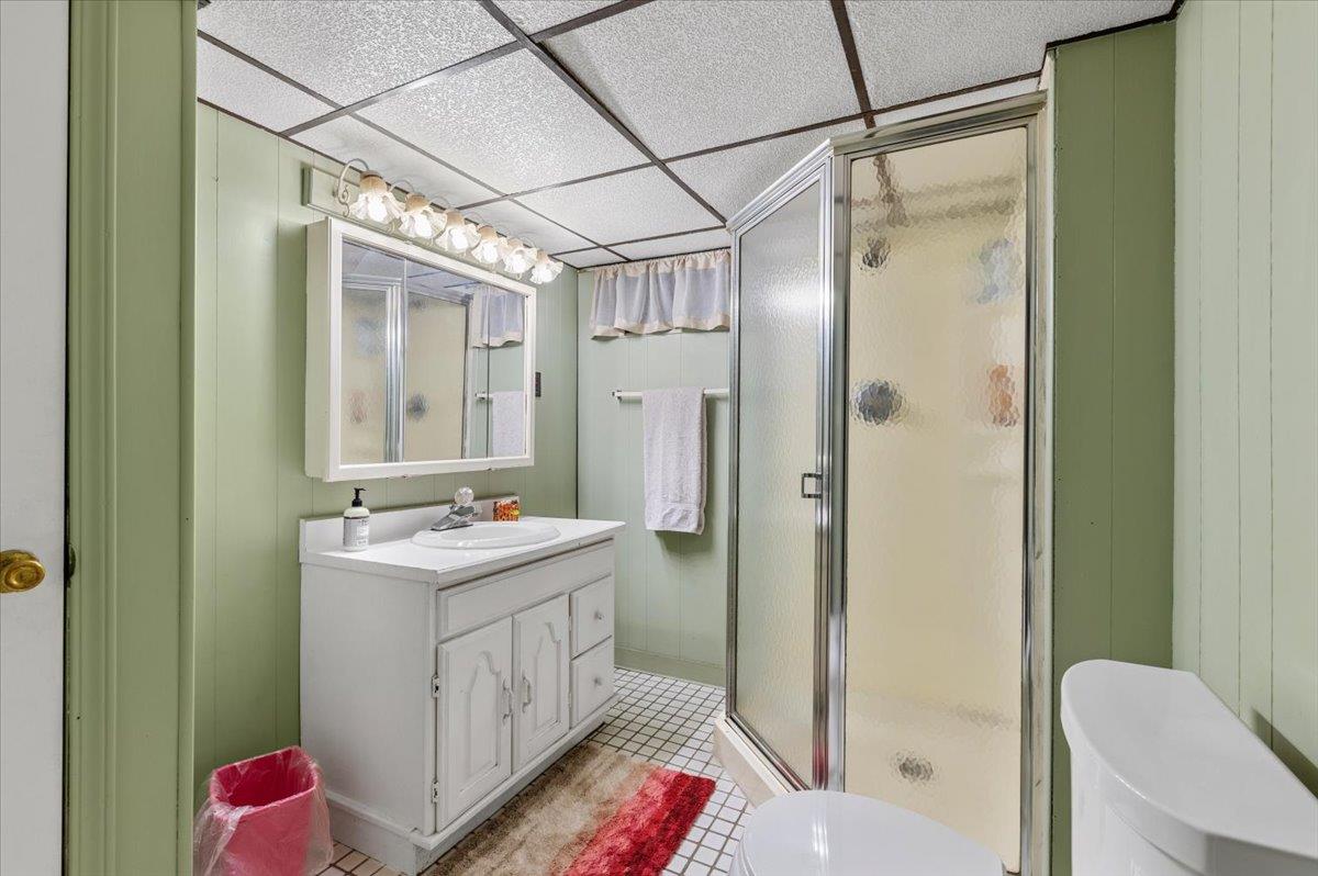 8 Pintle Court, Hicksville, New York image 20