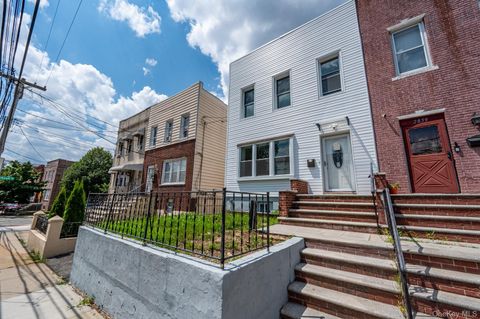 2857 Lawton Avenue Bronx NY 10465