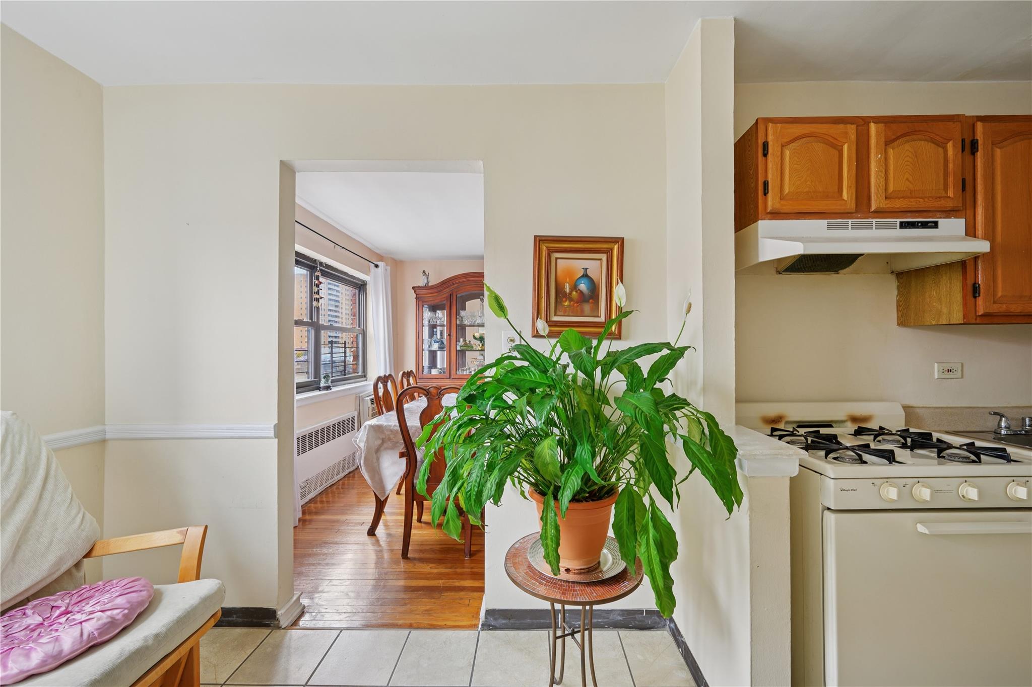 94-30 60 Ave Ave #3H, Elmhurst, New York image 6
